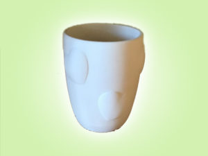 Keramik zuhausemalen.de | Herz Relief Becher <span style="font-size: 10px">(Farbgröße M)</span> Muttertag