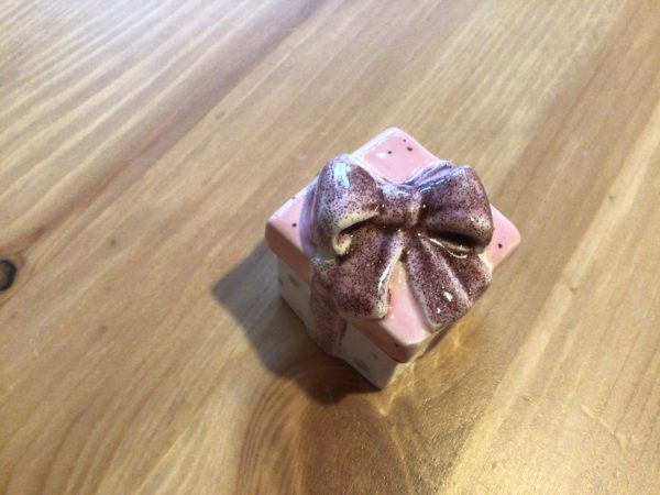 Keramik zuhausemalen.de | Mini Geschenk Paket Höhe 3 cm <span style="font-size: 10px">(Farbgröße XXS)</span> Homeschooling