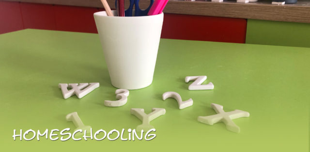 Homeschooling braucht Abwechslung – Keramik selbst (zuhause) bemalen Homeschooling braucht Abwechslung – Keramik selbst (zuhause) bemalen